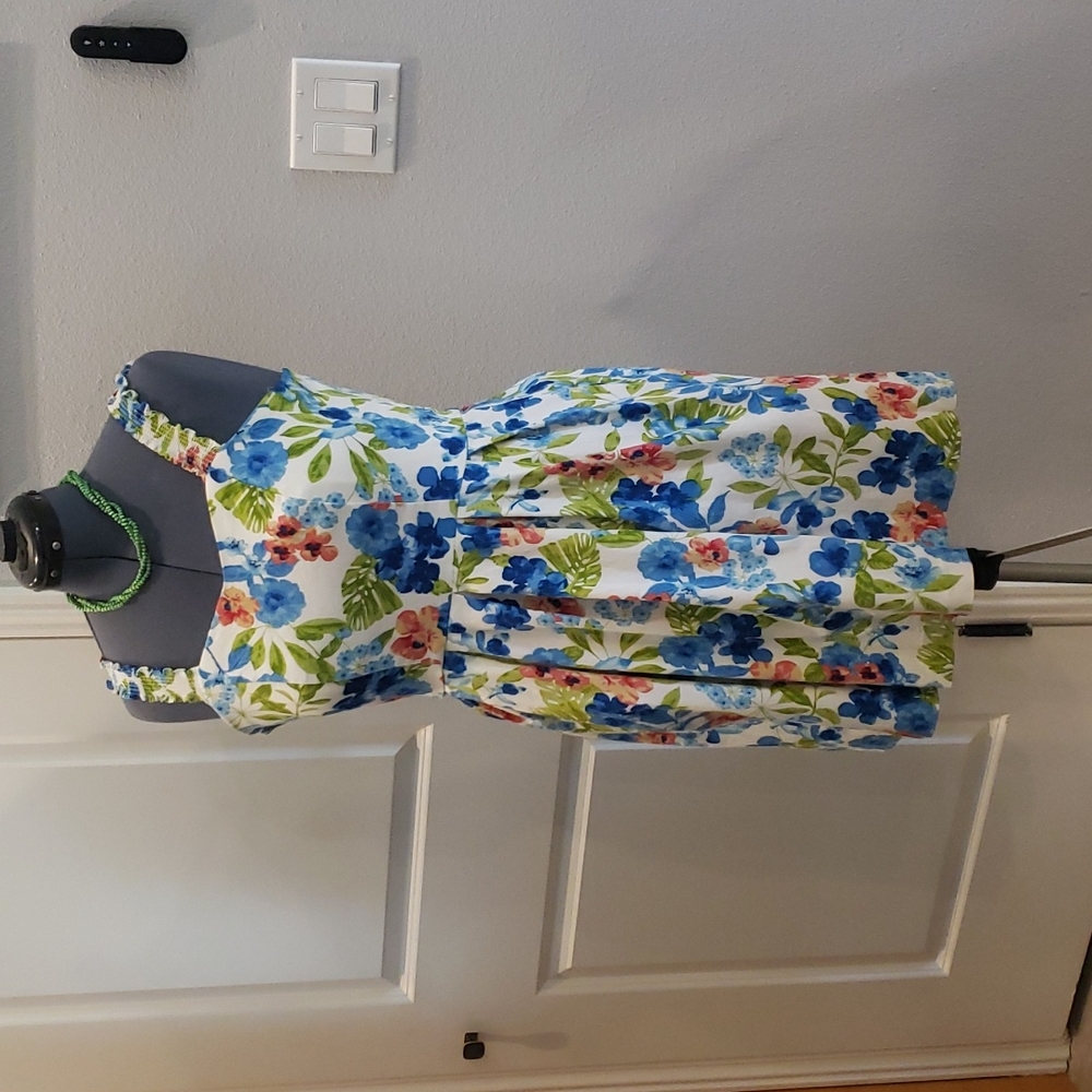 Roz&ALI flower print fit and flare dress. Size 12